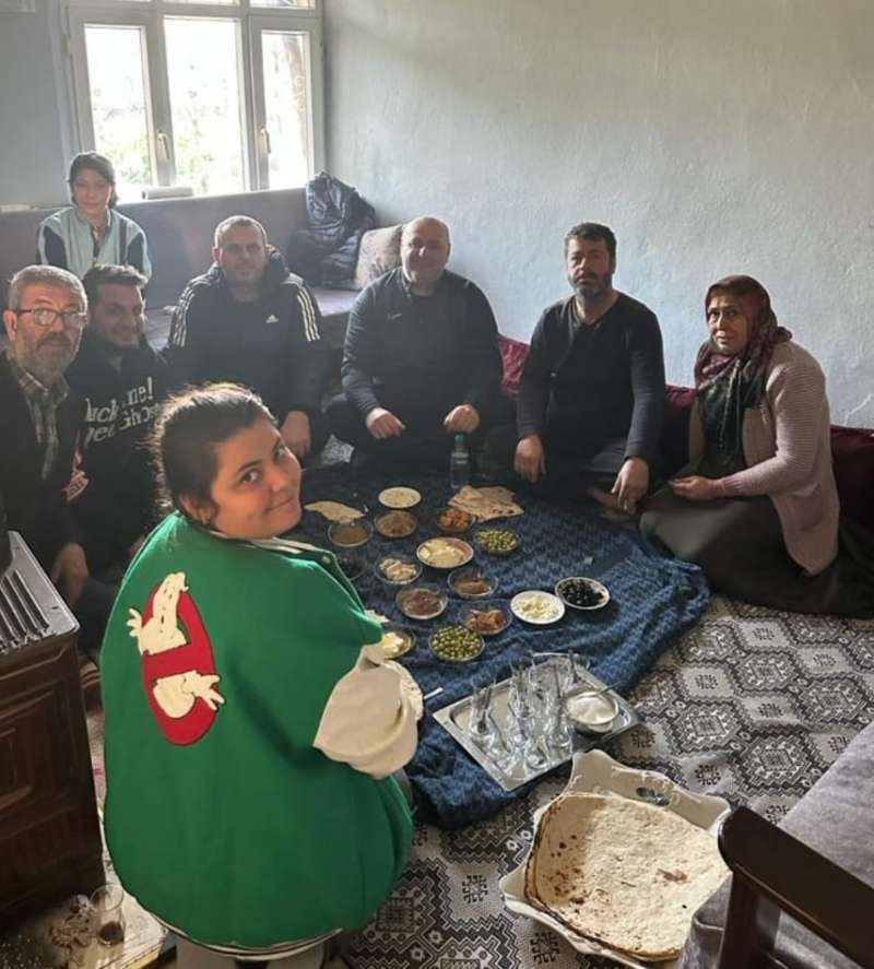 Na granici sa Sirijom, doručak u kući skromnih domaćina