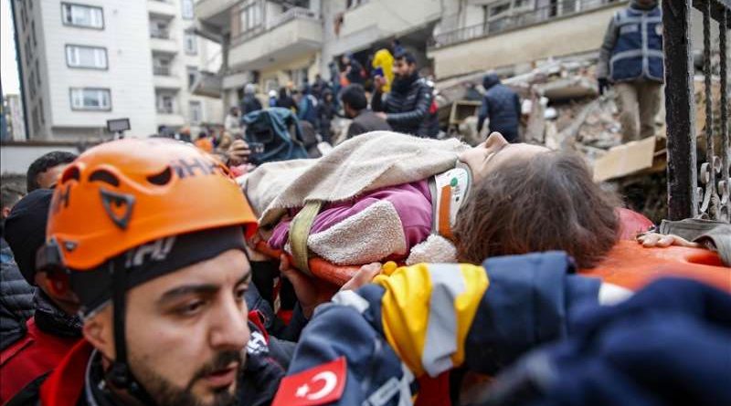 Zemljotres u Turskoj Iz ruševina spašeno devet osoba