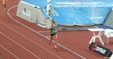 Saida Mušović u trci na 1.500 metara na PS u dvorani za starije pionirke
