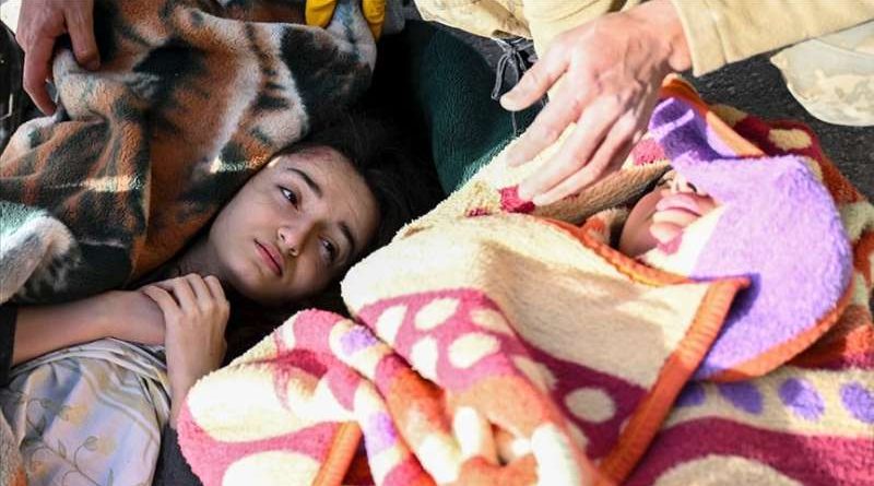 Majka i njene dvije kćerke spašene 33 sata nakon zemljotresa
