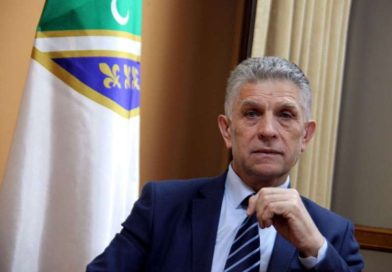 Ugljanin čestitao Dan bošnjačke nacionalne zastave