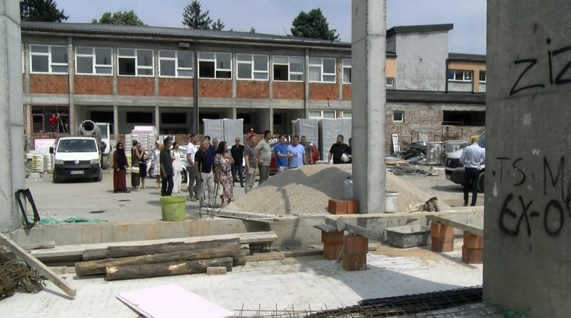 Intenzivirani radovi na rekonstrukciji OŠ Desanka Maksimović