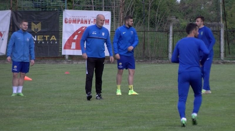 Fudbaleri Jošanice i trener Izet Ljajić 2024.