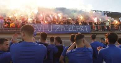 Fudbaleri i navijači Novog Pazara pred poslednje kolo plej-ofa u Zaječaru