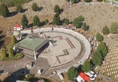 U Potočarima završena komemoracija povodom 30. godišnjice genocida u Srebrenici
