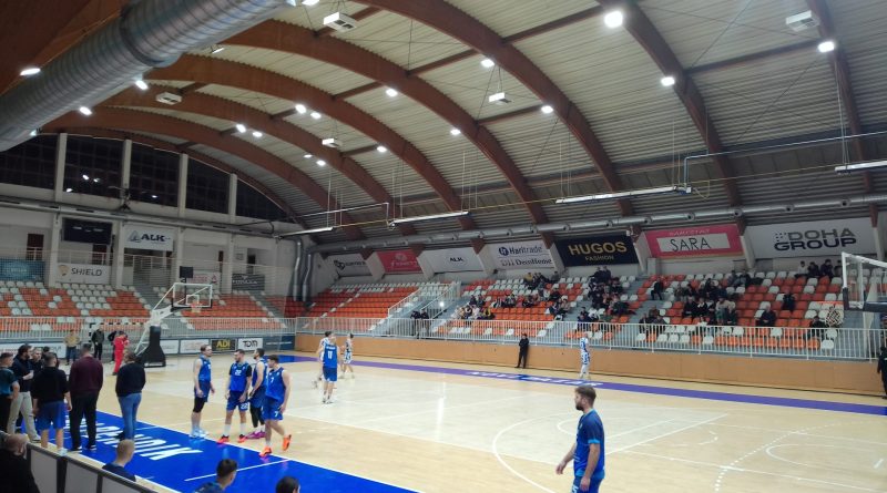 Tri minuta košarke za sat vremena, nastavak u nedelju u 17.00