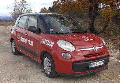 U njene automobile muškarci ne ulaze! Ovo je jedinstvani taxi na svetu (VIDEO)