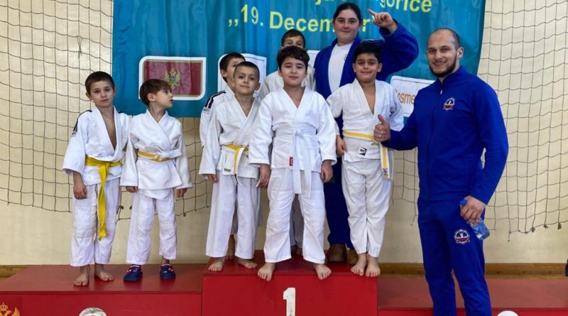 Džudisti Novog Pazara do zlata, srebra i dve bronze u Podgorici