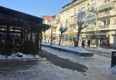 JKP „Gradska čistoća“ na terenu 24 sata: U borbi sa snegom i ledom posuto više od 75 tona soli