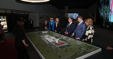 Ministar Memić obišao štandove na Sajmu turizma