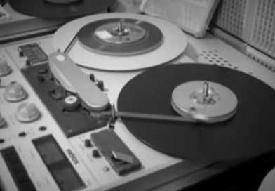 Hronika radija i grada: Radio Novi Pazar kroz fotografije