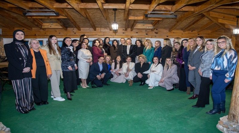 Mir i jedinstvo iz Novog Pazara: Ministarka Tatjana Macura posetu započela svečanim iftarom