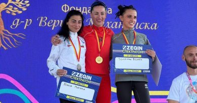 Teodora Simović na tronu u Skoplju