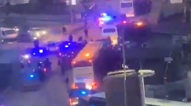 Neredi navijača Zvezde na ulicama u Novom Pazaru