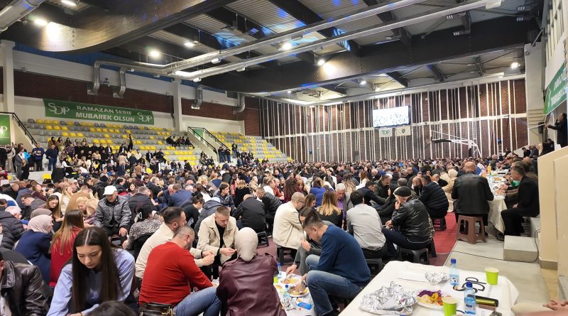 Veliki tradicionalni iftar SDP-a u dvorani Douš