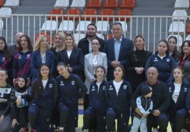 Ministarka Macura i gradonačelnik Biševac u poseti sportistkinjama Novog Pazara