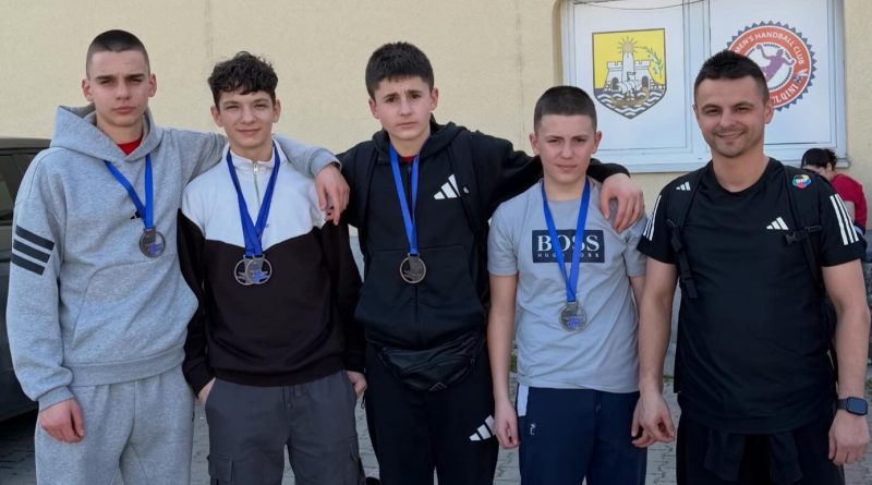 Karatisti Feniksa uspešni u Čačku i Ulcinju