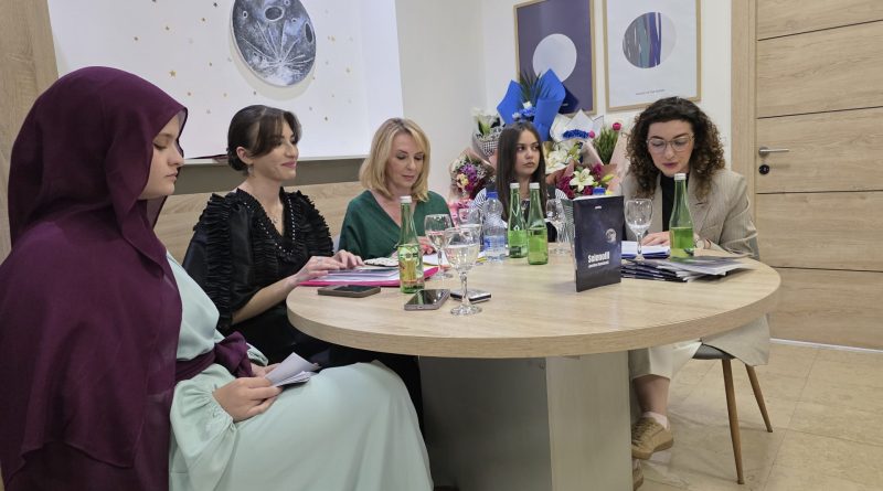 Jasmin Hamidović predstavila prvu zbirku poezije „Selenofil“