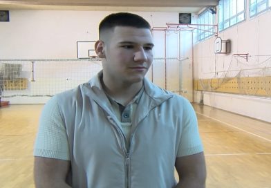 Mladi šampion koji pobeđuje i u ringu i u školi