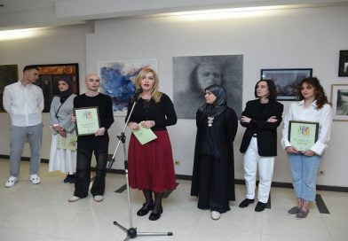Likovni salon mladih u Novom Pazaru okupio 65 autora, nagrađeni najbolji