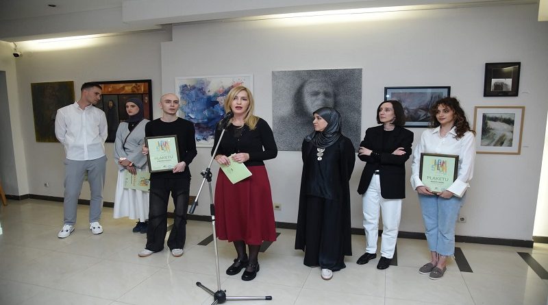 Likovni salon mladih u Novom Pazaru okupio 65 autora, nagrađeni najbolji