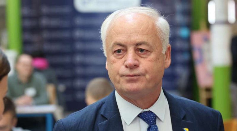 Arnautović: Alarmantno nizak odziv dijaspore za izbore u BiH