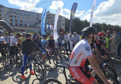 Počeo ”Tour de Pešter 2026“ – biciklisti iz Srbije i regiona promovišu prirodne lepote Pešterske visoravni
