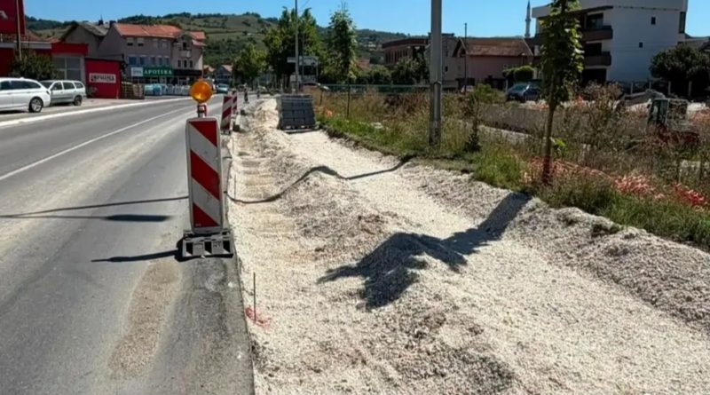 Počeli radovi na izgradnji trotoara od Karahodžića ćuprije do Lukoil pumpe