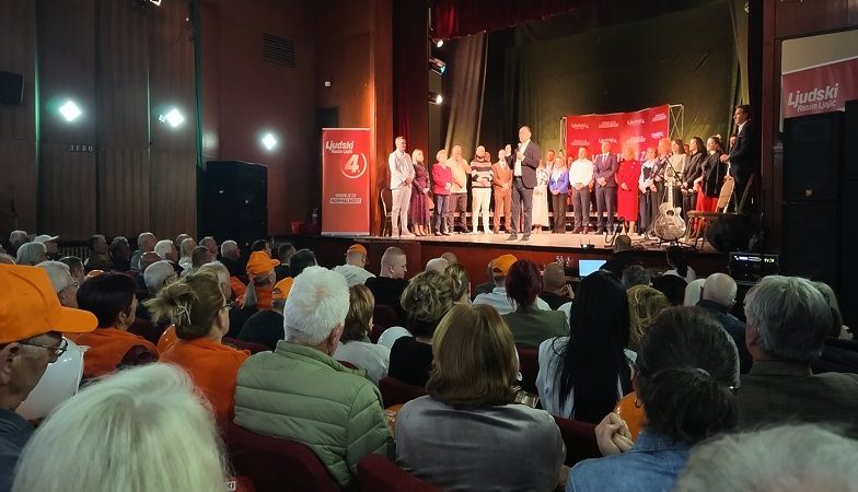 ”Ljudski” u Priboju u punoj dvorani