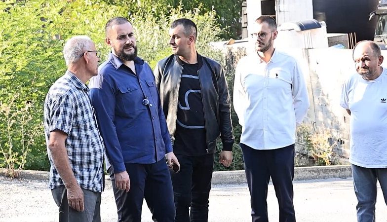 Zukorlić obišao korito Banjske reke i razgovarao sa meštanima Zukorlić obišao korito Banjske reke i razgovarao sa meštanima