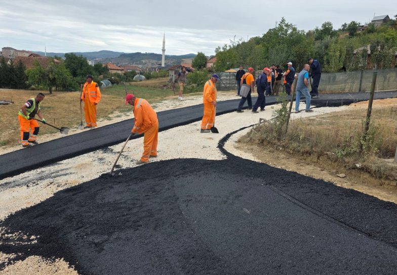 Asfaltirano više krakova Zlatiborske ulice, radovi obradovali meštane