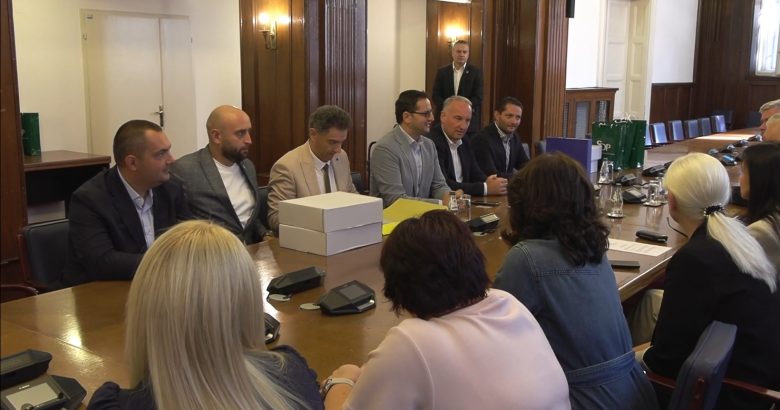 SDP predala izbornu listu za BNV, potpisi prikupljeni u rekordnom roku SDP predala izbornu listu za BNV, potpisi prikupljeni u rekordnom roku