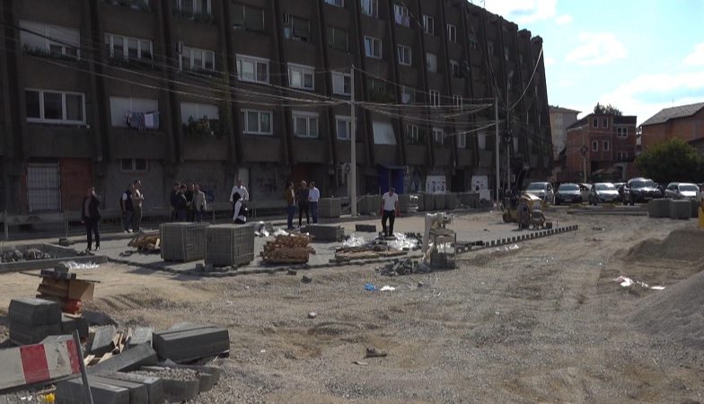 Uređuje se parking u centru Novog Pazara Uređuje se parking u centru Novog Pazara