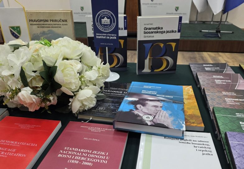 U BNV predstavljeno stotinu knjiga Instituta za jezik Univerziteta u Sarajevu U BNV predstavljeno stotinu knjiga Instituta za jezik Univerziteta u Sarajevu