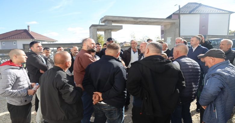 Voda stigla u Paralovo: Meštani dočekali kraj dugogodišnjih problema
